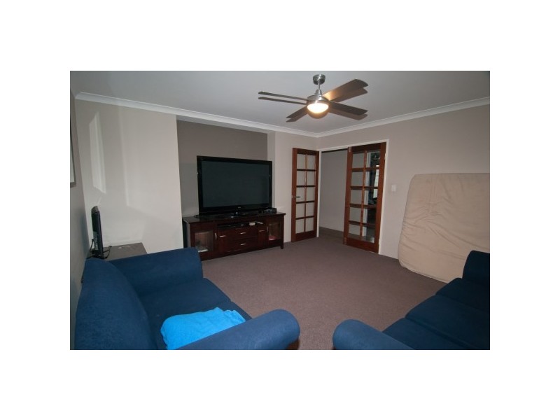 15 Brittania Parade, Wandina WA 6530