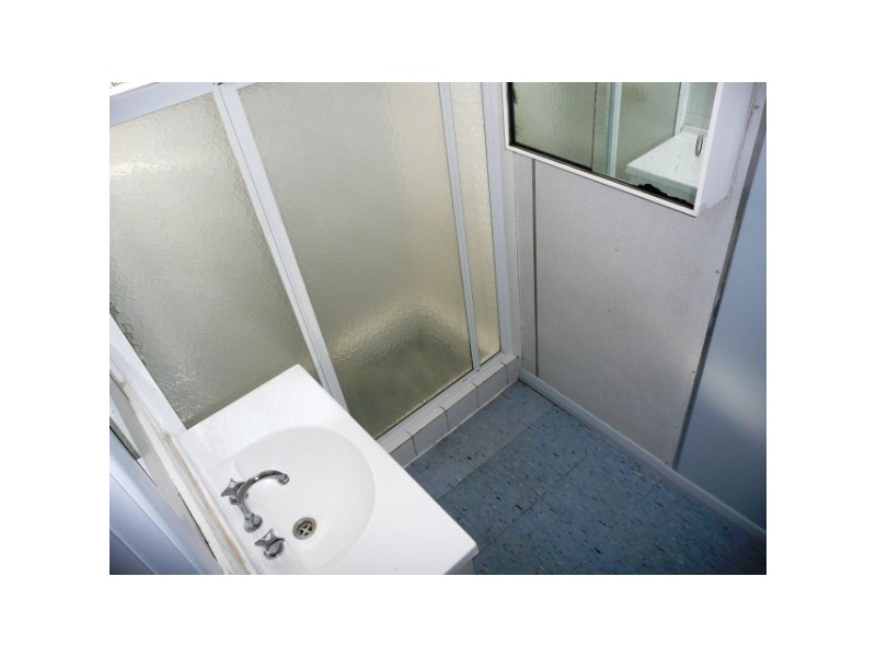 211 Fourth Street, Wonthella WA 6530