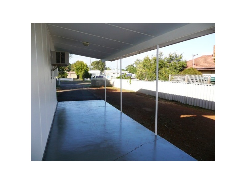 211 Fourth Street, Wonthella WA 6530