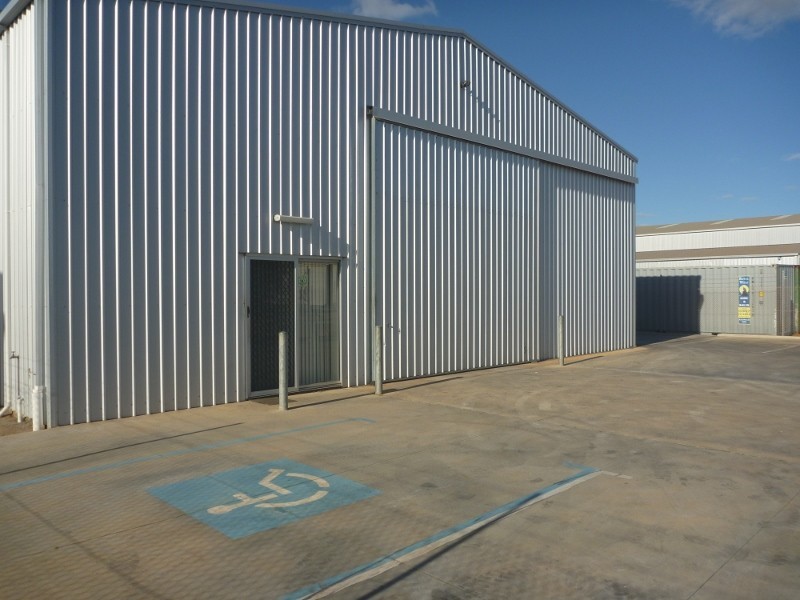 17 Rich Maslen Street, Narngulu WA 6532