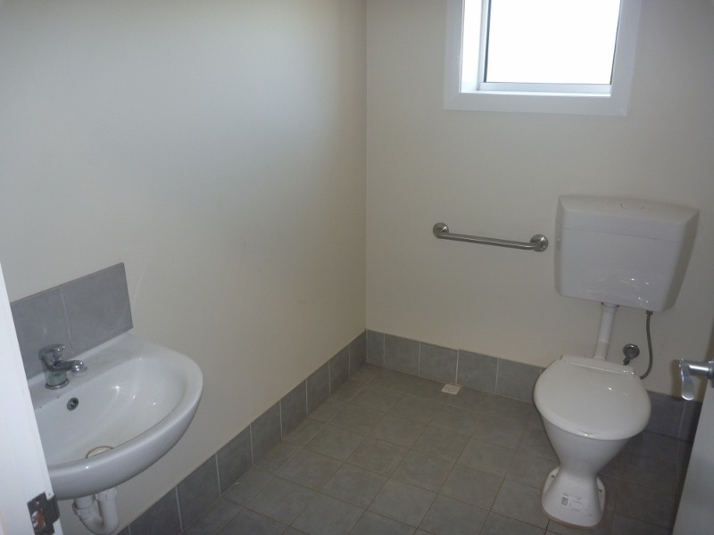 17 Rich Maslen Street, Narngulu WA 6532