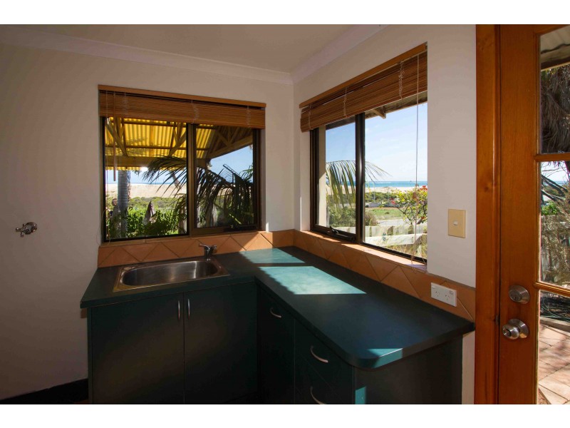 17 Evana Terrace, Wandina WA 6530