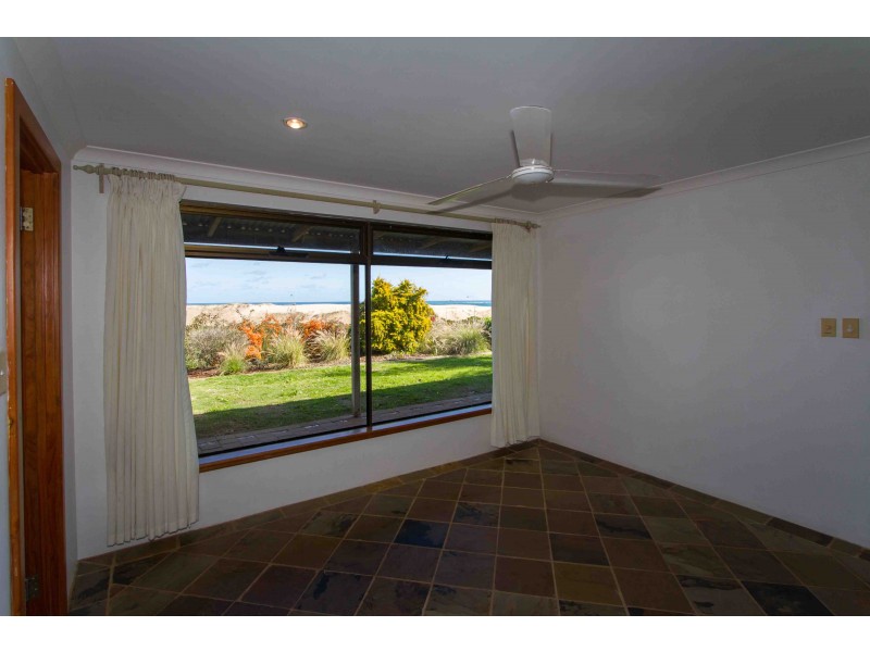 17 Evana Terrace, Wandina WA 6530