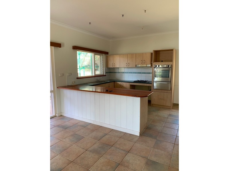 32 Stroud Street, Beachlands WA 6530