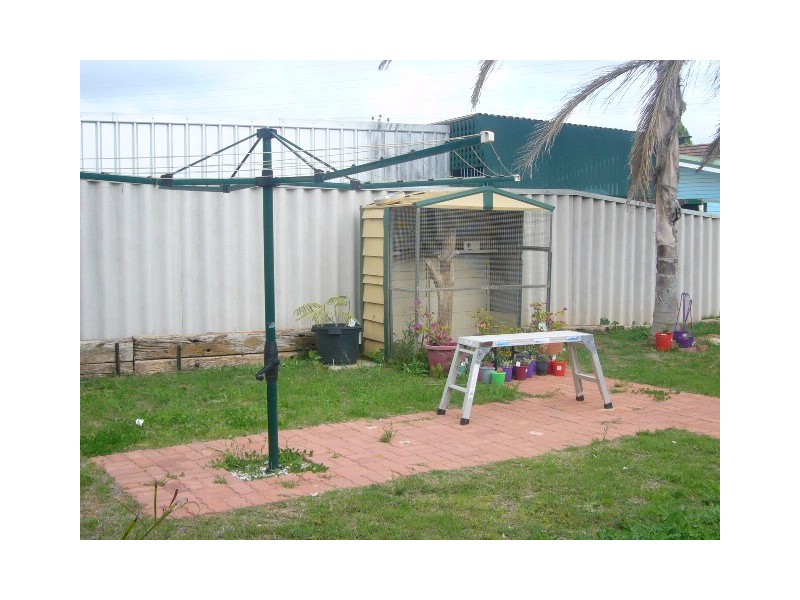 4 Erica Street, Rangeway WA 6530