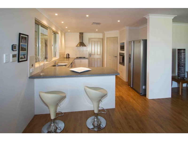 3 Mandalay Loop, Wandina WA 6530