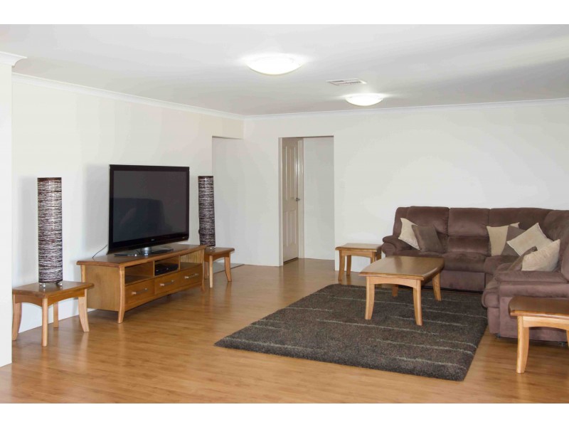 3 Mandalay Loop, Wandina WA 6530