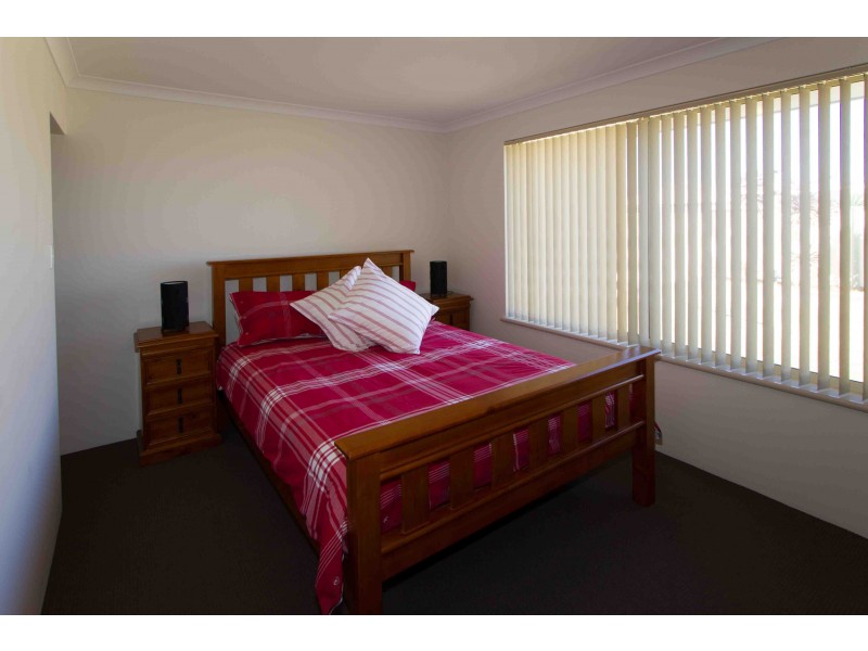 3 Mandalay Loop, Wandina WA 6530