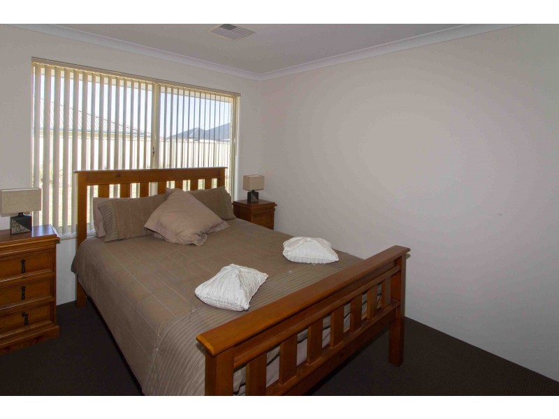 3 Mandalay Loop, Wandina WA 6530