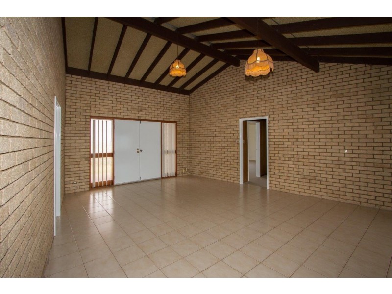 39 Glenview Street, Mount Tarcoola WA 6530