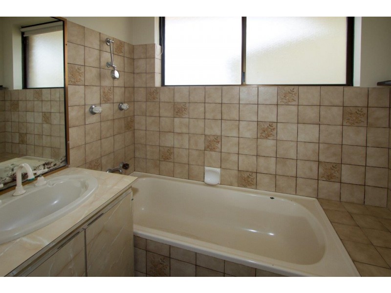 39 Glenview Street, Mount Tarcoola WA 6530