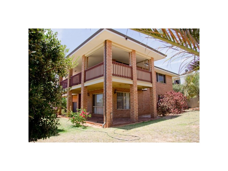 7 Hosken Street, Bluff Point WA 6530
