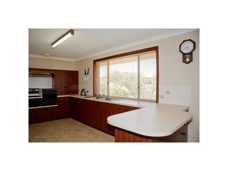 7 Hosken Street, Bluff Point WA 6530