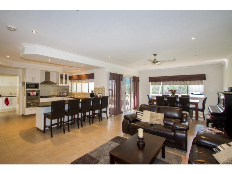 19 Lands Edge Close, Bluff Point WA 6530