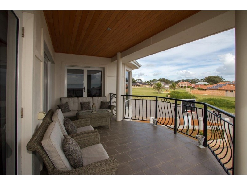 19 Lands Edge Close, Bluff Point WA 6530