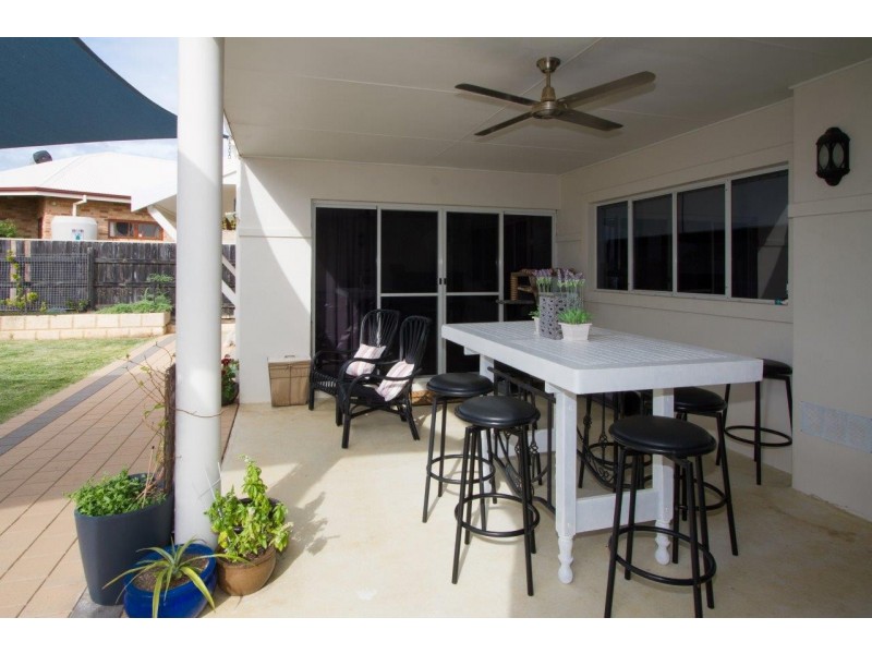 19 Lands Edge Close, Bluff Point WA 6530