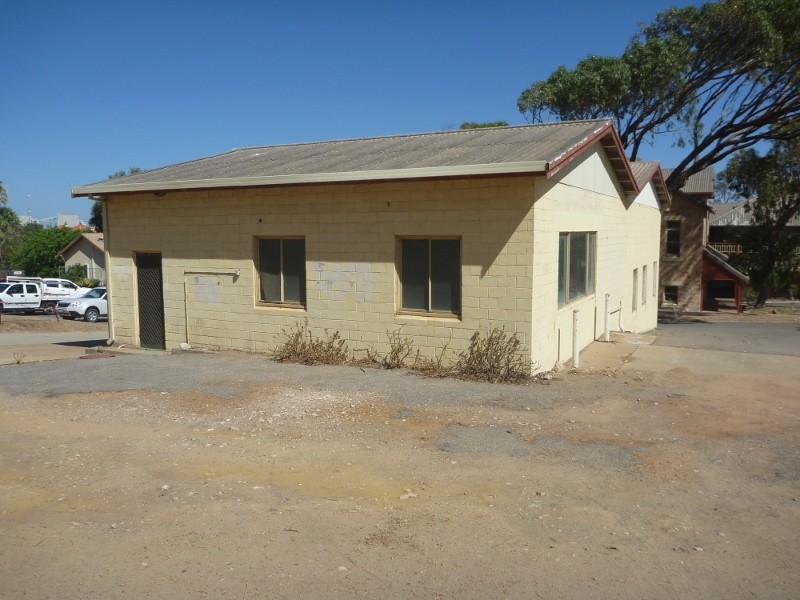 94 Chapman Road, Geraldton WA 6530