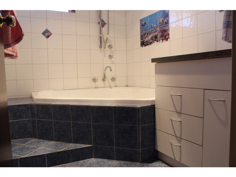 28 Hale Street, Rangeway WA 6530