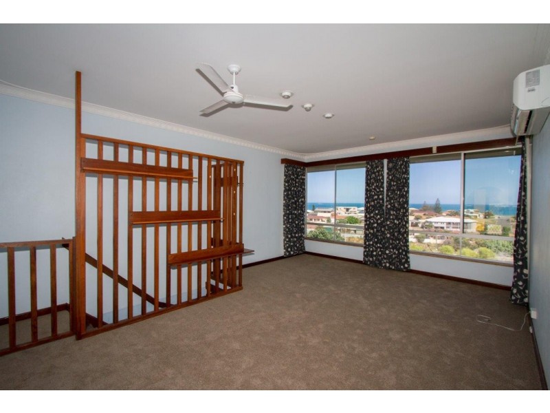 64 Bayview Street, Mount Tarcoola WA 6530