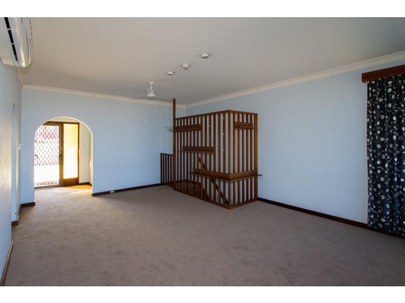 64 Bayview Street, Mount Tarcoola WA 6530