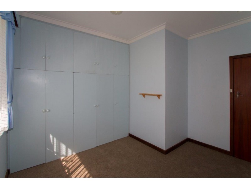 64 Bayview Street, Mount Tarcoola WA 6530