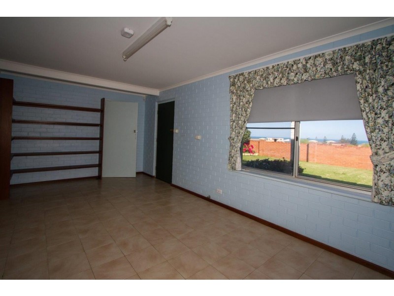 64 Bayview Street, Mount Tarcoola WA 6530