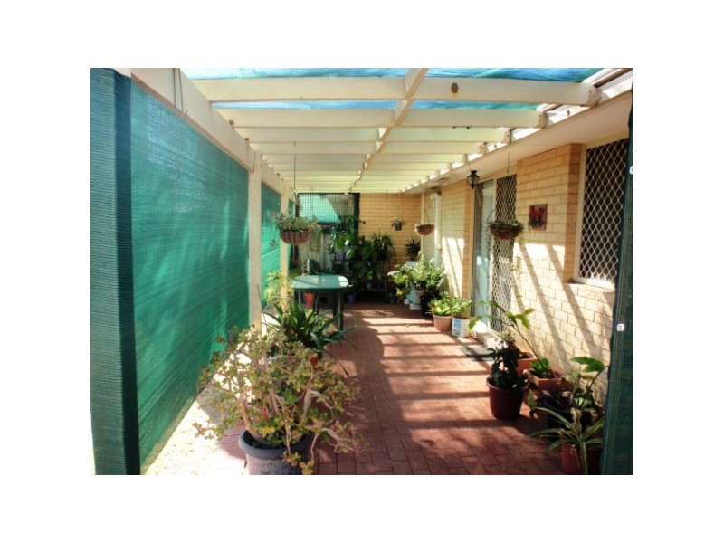 8/450 Chapman Road, Bluff Point WA 6530