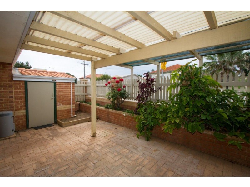 2/20 Francis Street, Geraldton WA 6530