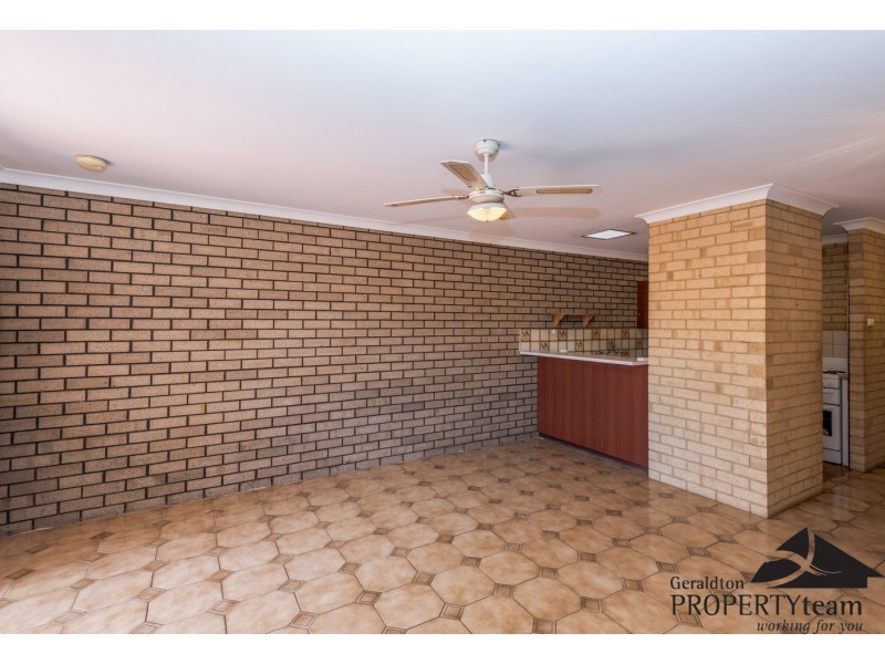 10/2 Sardam Place, Mahomets Flats WA 6530