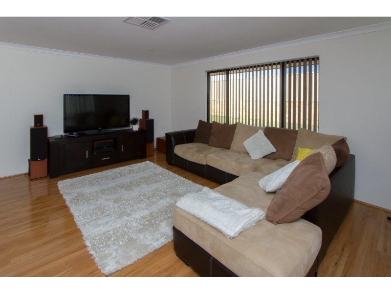 167 Glenfield Beach Drive, Glenfield WA 6532