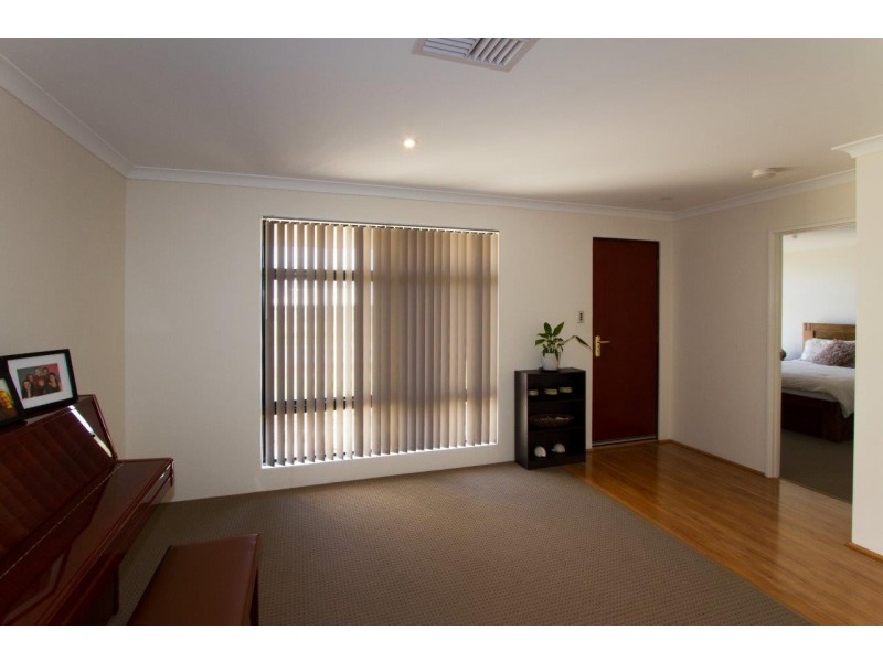 167 Glenfield Beach Drive, Glenfield WA 6532