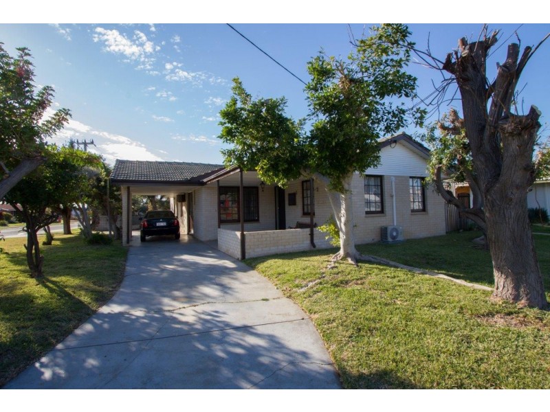 1 Maidstone Street, Mount Tarcoola WA 6530