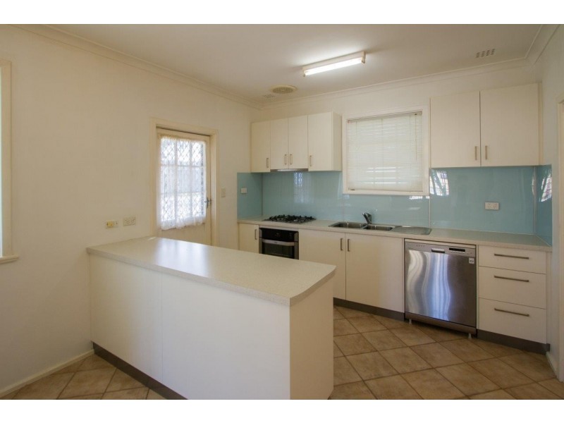 1 Maidstone Street, Mount Tarcoola WA 6530