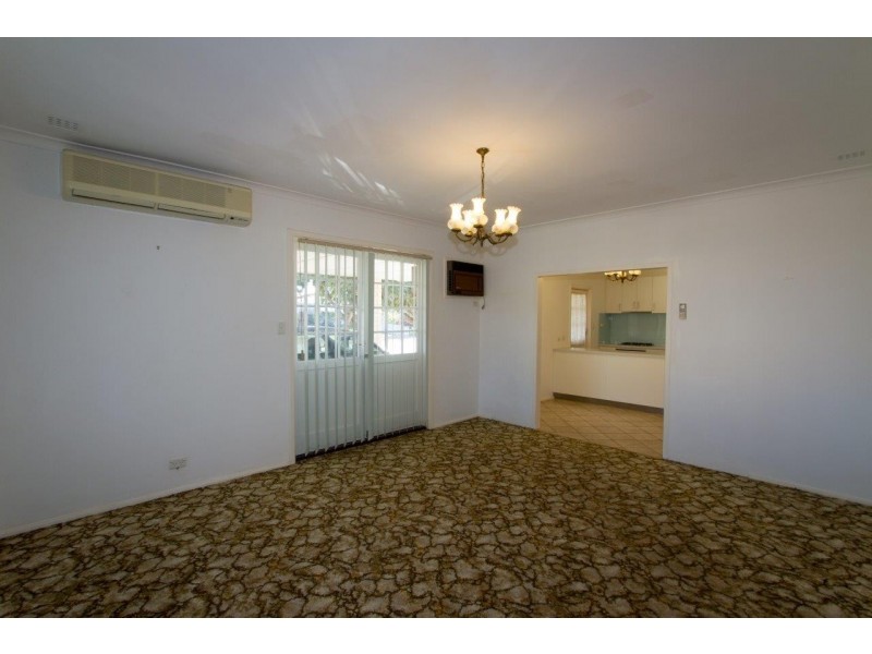 1 Maidstone Street, Mount Tarcoola WA 6530