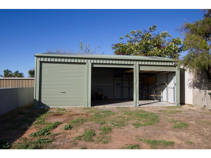 1 Maidstone Street, Mount Tarcoola WA 6530
