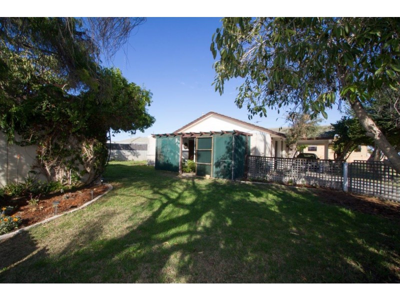 1 Maidstone Street, Mount Tarcoola WA 6530