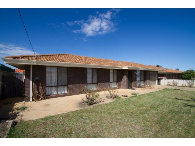 198 Chapman Valley Road, Waggrakine WA 6530