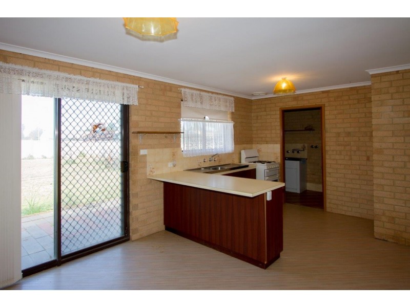 198 Chapman Valley Road, Waggrakine WA 6530