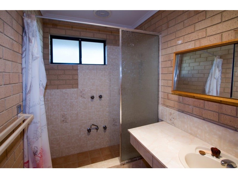 198 Chapman Valley Road, Waggrakine WA 6530