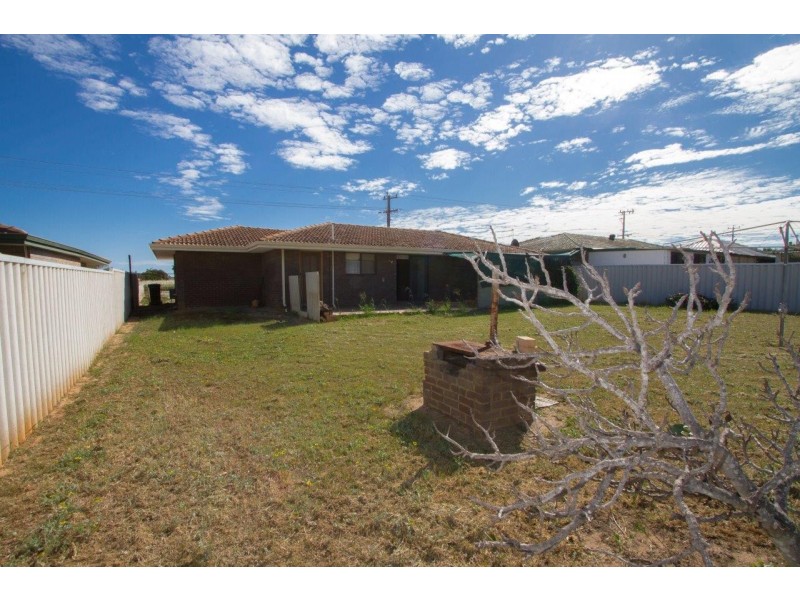 198 Chapman Valley Road, Waggrakine WA 6530