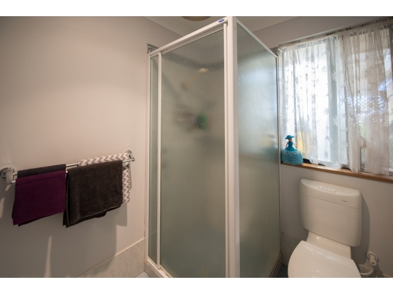 42 Waterfront Circle, Drummond Cove WA 6532