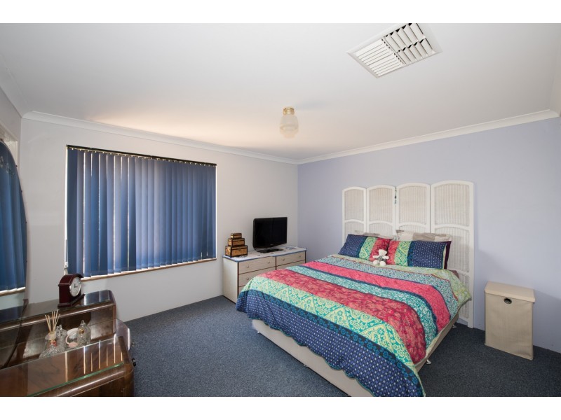 42 Waterfront Circle, Drummond Cove WA 6532