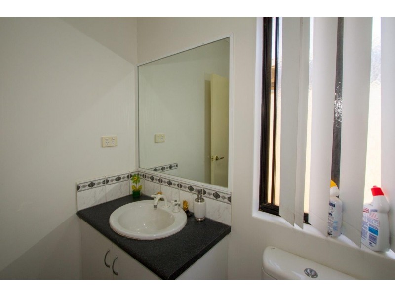 16 Rolland Drive, Mount Tarcoola WA 6530