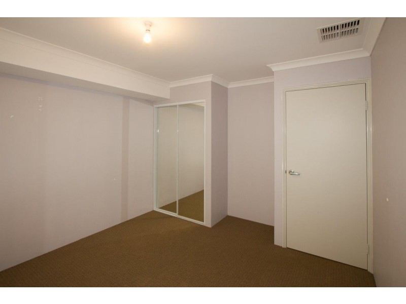 10 Wahn Avenue, Waggrakine WA 6530