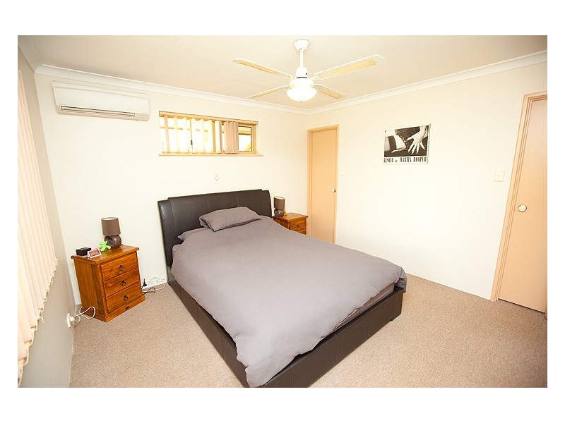 16 Tappak Street, Waggrakine WA 6530