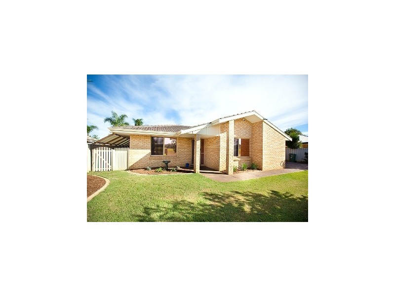 16 Tappak Street, Waggrakine WA 6530
