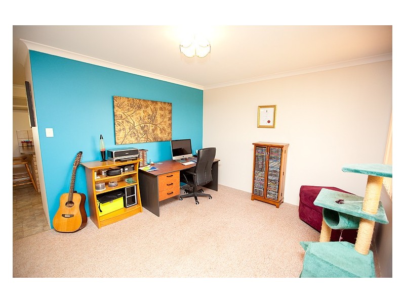 16 Tappak Street, Waggrakine WA 6530