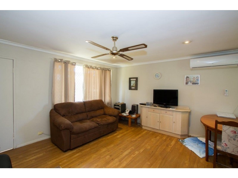 246 Second Street, Wonthella WA 6530