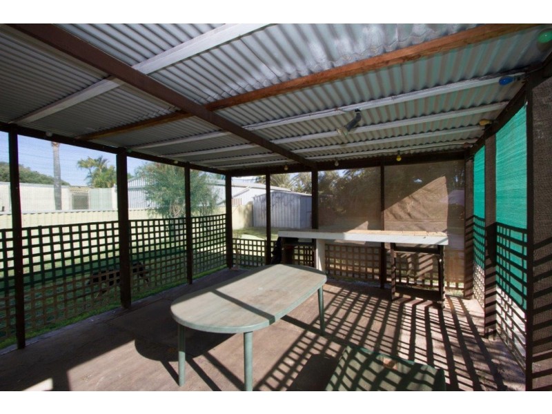 246 Second Street, Wonthella WA 6530