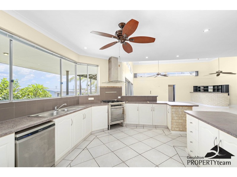 11 Gummer Avenue, Geraldton WA 6530